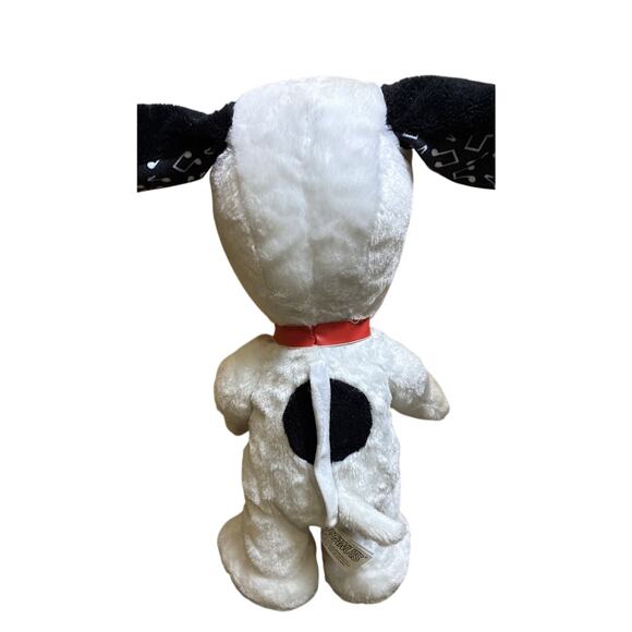 Peanuts 2015 Animatronic White And Black Singing, Musical Twirling, Barking Plus - Picture 4 of 7